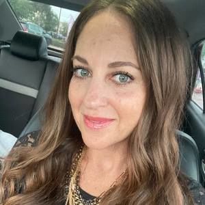 Meet your Posher, Desirae